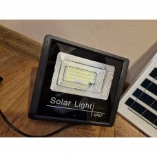 2 x halogeninė lempa su saulės kolektoriumi, galia 50W