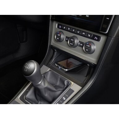 Belaidžio krovimo konsolė, skirta Volkswagen Golf 7 Belaidžio krovimo konsolė, skirta Volkswagen Golf 7