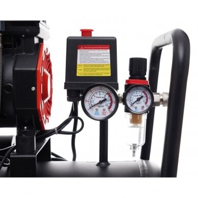 Betepalinis oro kompresorius 24L /1390W, KD1385 2