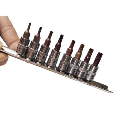 Galvučių su antgaliu rinkinys 1/4" (T-8-T-40)(torx) 8vnt. Galvučių su antgaliu rinkinys 1/4" (T-8-T-40)(torx) 8vnt.
