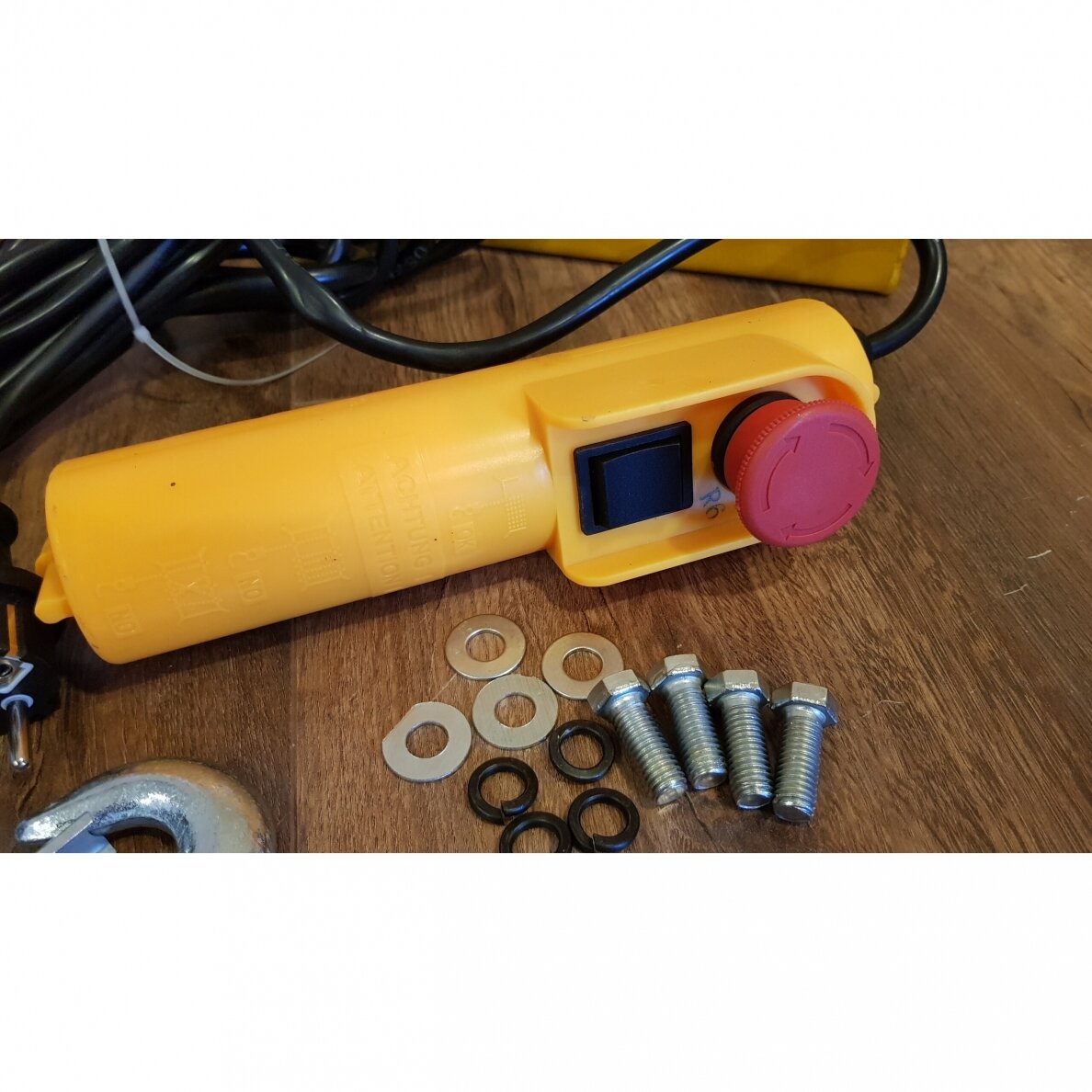 Gervė VERKE 1050W,300/600kg (V06051) 2