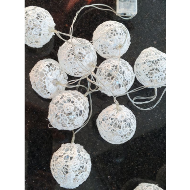 LED medvilninių rutuliukų girliandos 10 LED (1.35 m) LED medvilninių rutuliukų girliandos 10 LED (1.35 m)