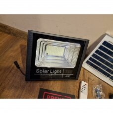 LED lauko šviestuvas su atskira saulės baterija 300W